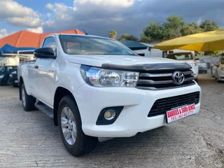 White Toyota Hilux 2.4 GD-6 RB SRX with 115000km available now!