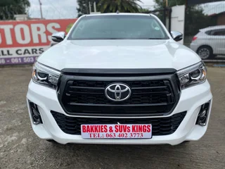 White Toyota Hilux 2.4 GD-6 RB SRX with 115000km available now!