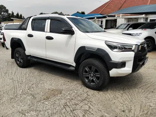 White Toyota Hilux 2.4 GD-6 D/Cab 4x4 SRX AT with 45000km available now!