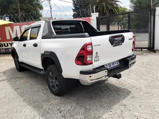 White Toyota Hilux 2.4 GD-6 D/Cab 4x4 SRX AT with 45000km available now!