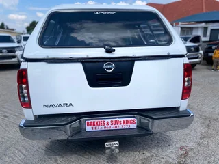 2015 Nissan Navara 2.5 dCi D/Cab, excellent condition, full service, R155000