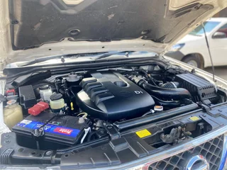 2015 Nissan Navara 2.5 dCi D/Cab, excellent condition, full service, R155000