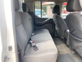 2015 Nissan Navara 2.5 dCi D/Cab, excellent condition, full service, R155000