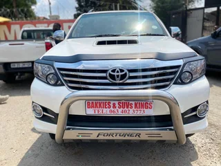 2013 Toyota Fortuner 3.0 D-4D 4x4 AT, excellent condition, full service, R235000