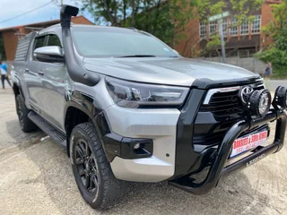 2023 Toyota Hilux 2.8 GD-6 4X4 Legend AT DC, excellent condition, full service, 105000km, R525000