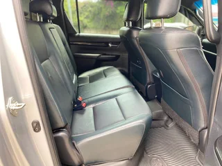 2023 Toyota Hilux 2.8 GD-6 4X4 Legend AT DC, excellent condition, full service, 105000km, R525000