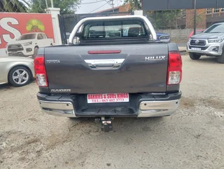 2025 Toyota Hilux 2.4 GD-6 D/Cab AT, excellent condition, full service,11000km, R465000