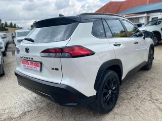2024 Toyota Corolla Cross 1.8 Xs  Hybrid, full service, R285000