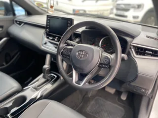 2024 Toyota Corolla Cross 1.8 Xs  Hybrid, full service, R285000