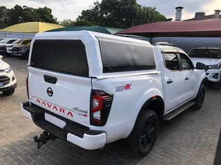 2024 Nissan Navara 2.5D Pro-4X 4X4 D Cab AT, excellent condition, R415000