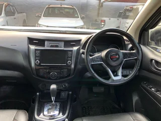 2024 Nissan Navara 2.5D Pro-4X 4X4 D Cab AT, excellent condition, R415000