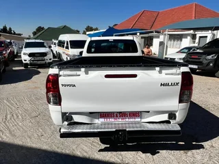 2018 Toyota Hilux 2.4 GD single cab, excellent condition, full service, R198900