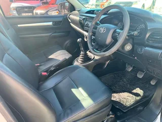 2018 Toyota Hilux 2.4 GD single cab, excellent condition, full service, R198900