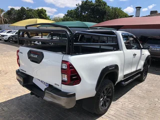 2024 Toyota Hilux 2.8 GD-6 4X4 Legend, extra cab, R430000
