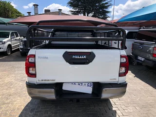 2024 Toyota Hilux 2.8 GD-6 4X4 Legend, extra cab, R430000