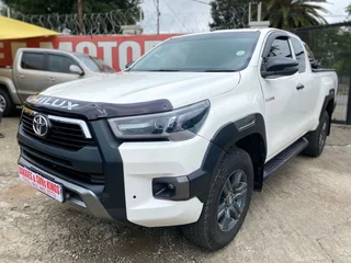 2022 Toyota Hilux 2.4 GD-6 X/Cab, excellent condition, full service,R315000