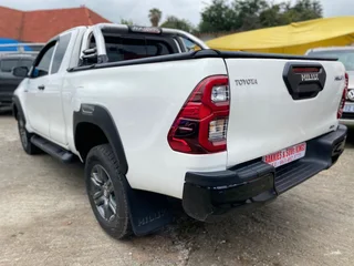 2022 Toyota Hilux 2.4 GD-6 X/Cab, excellent condition, full service,R315000