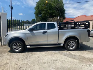 2024 Isuzu D-Max 1.9 DDI E Cab HR, excellent condition, 51000km, R280000