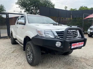 2014 Toyota Hilux 3.0 D-4D Xtra Cab 4x4 , excellent condition, full service, RR239900