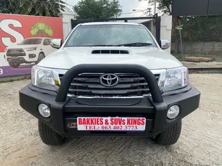 2014 Toyota Hilux 3.0 D-4D Xtra Cab 4x4 , excellent condition, full service, RR239900