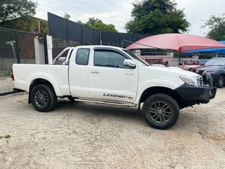 2014 Toyota Hilux 3.0 D-4D Xtra Cab 4x4 , excellent condition, full service, RR239900