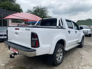2011 Toyota Hilux 3.0 D-4D D/Cab, excellent condition, R239900
