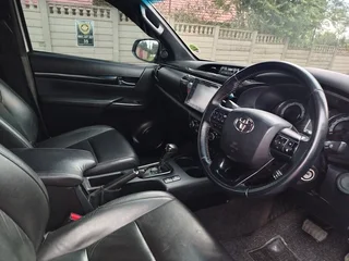 2021 Toyota Hilux 2.8 GD-6 D/Cab 4x4  AT, Excellent condition, full service, R398900