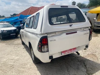 2022 Toyota Hilux 2.4 GD A/C, excellent condition, full service, R218000