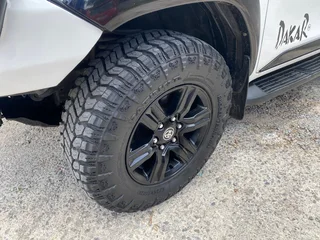 2018 Toyota Hilux 2.8 GD-6 D/Cab 4x4 AT, excellent condition, full service, R395000