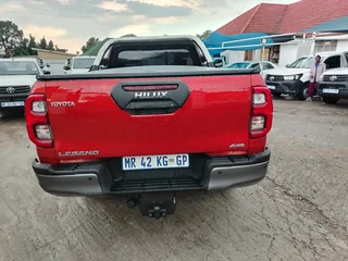 2023 Toyota Hilux 2.8 GD-6 4X4 Legend AT XC, excellent condition, full service, R399900