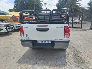 White Toyota Hilux 2.4 GD-6 D/Cab 4x4 SRX with 92000km available now!
