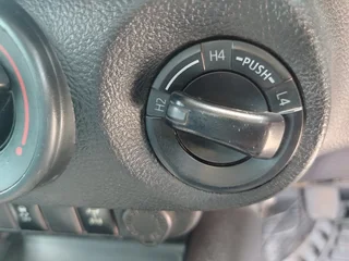 White Toyota Hilux 2.4 GD-6 D/Cab 4x4 SRX with 92000km available now!