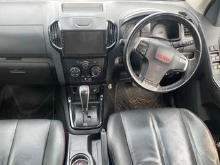 2021 Isuzu D-Max 250 D/Cab X-Rider Auto, excellent condition, full service, R259900