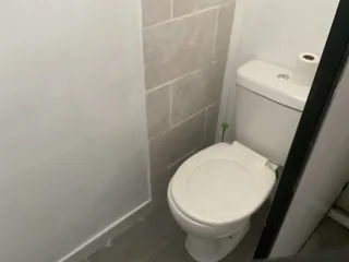 AAA GRADE rooms for rent to Ladies