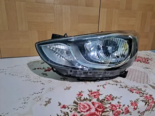 Hyundai accent left front headlight
