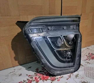 Hyundai creta left front headlight