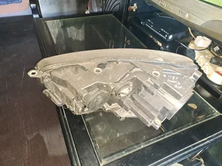 Golf 6 right front headlight