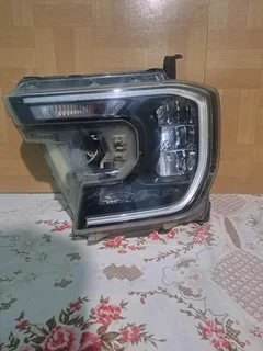 Ford ranger left led headlight (t9-raptor )