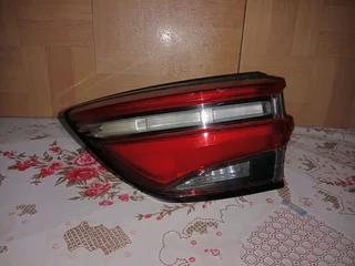 Toyota fortuner left outer tailamp