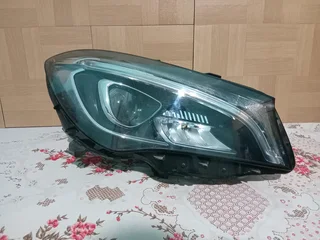 Mercedes Benz cla w117 right headlight