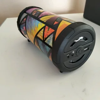 Shox dynamic portable speaker