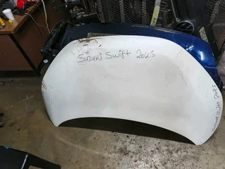 Suzuki Swift Bonnet