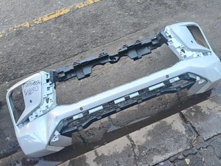 Mitsubishi Pasero Bumper