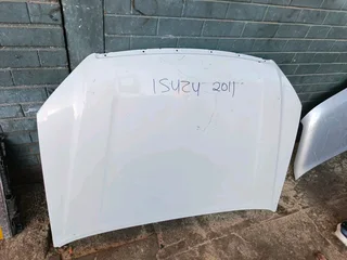 Isuzu 2011 Bonnet
