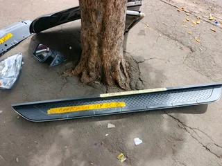 VW Amarok Left Side Step