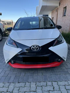 2015 Toyota Aygo 1.0  X-Play Hatchback