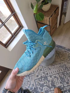 Adidas Tubular sneakers
