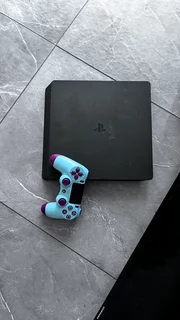 PlayStation 4 slim