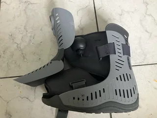 Moon boot