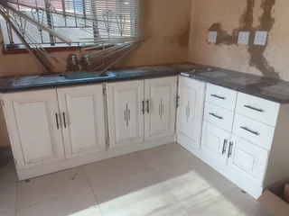 We do kitchen service